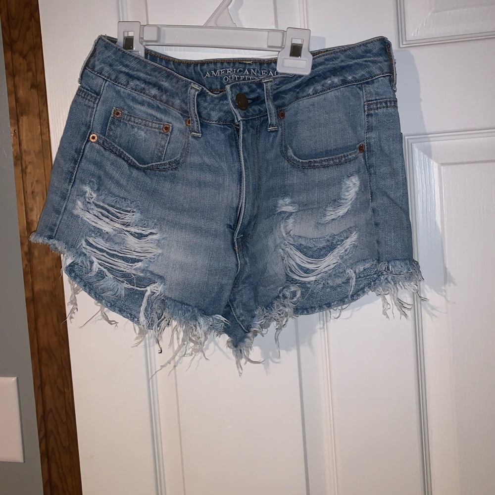 American Eagle  high rise shorts